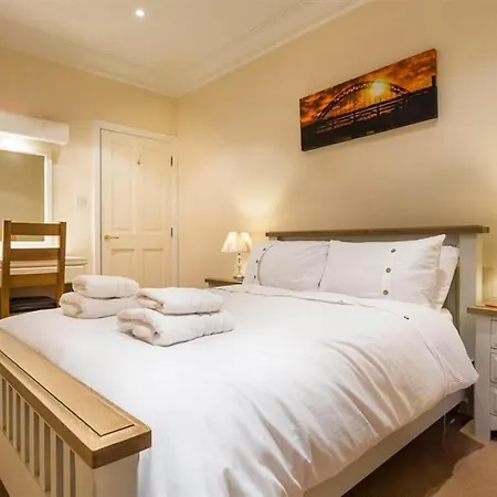 Lake View At Romney Grange بيت للعطل